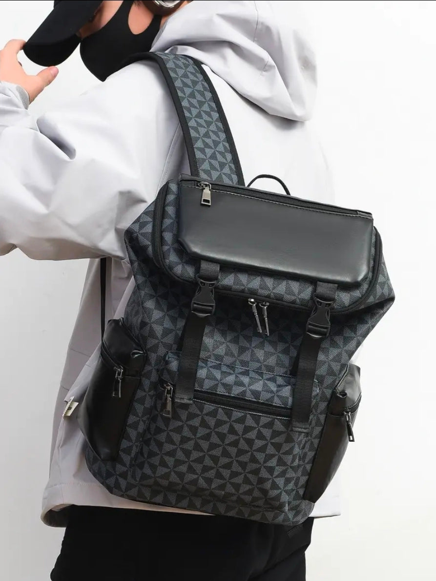 Everyday Black Essential Bag